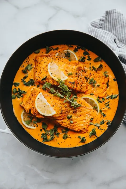 Green coconut curry